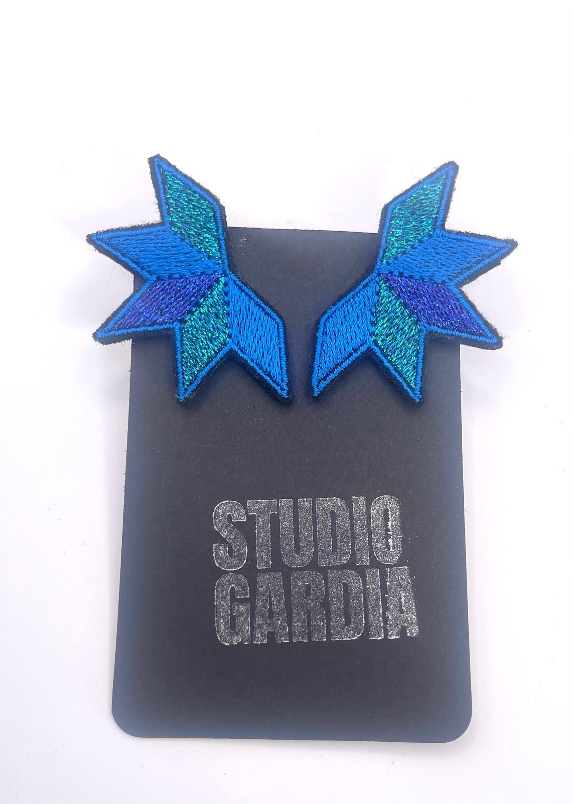 Boucles d'oreilles brodées ASTRA, coloris Turquoise & bleu