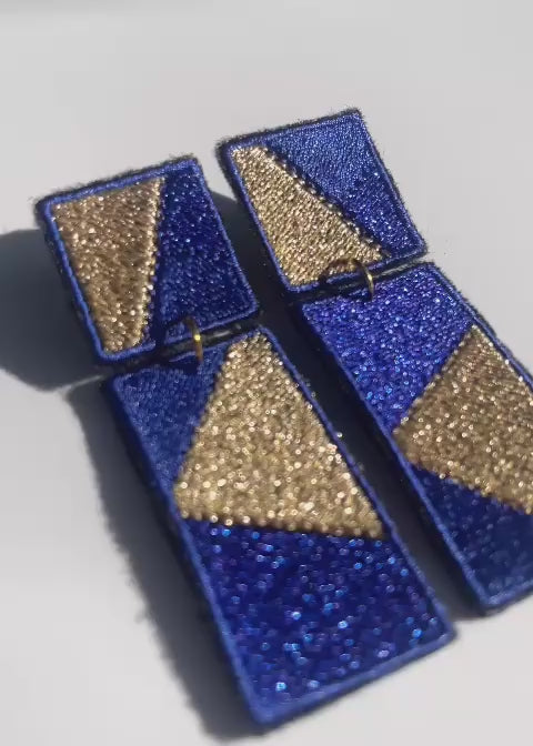 Boucles d'oreilles brodées RITA, coloris Bleu & grand éclat doré (vidéo)