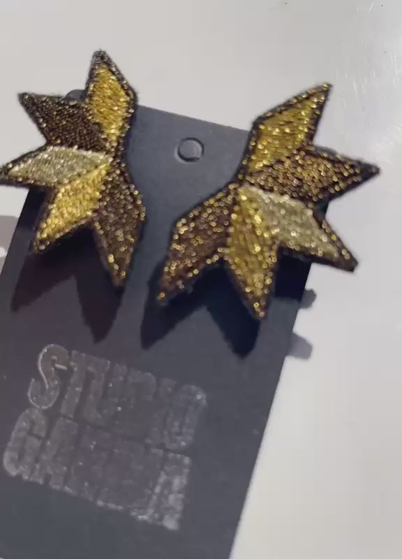 Boucles d'oreilles brodées ASTRA, coloris Doré & bronze (vidéo)