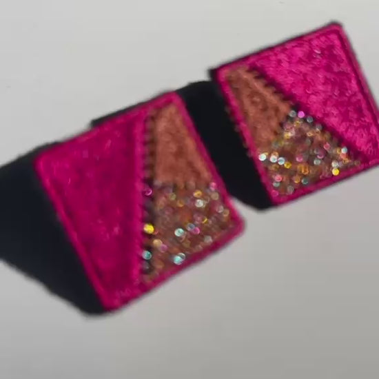 Boucles d'oreilles brodées MINI RITA, coloris Fuchsia & cuivre (vidéo)