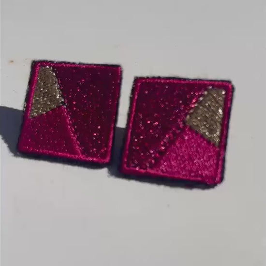 Boucles d'oreilles brodées MINI RITA, coloris Fuchsia & doré (vidéo)