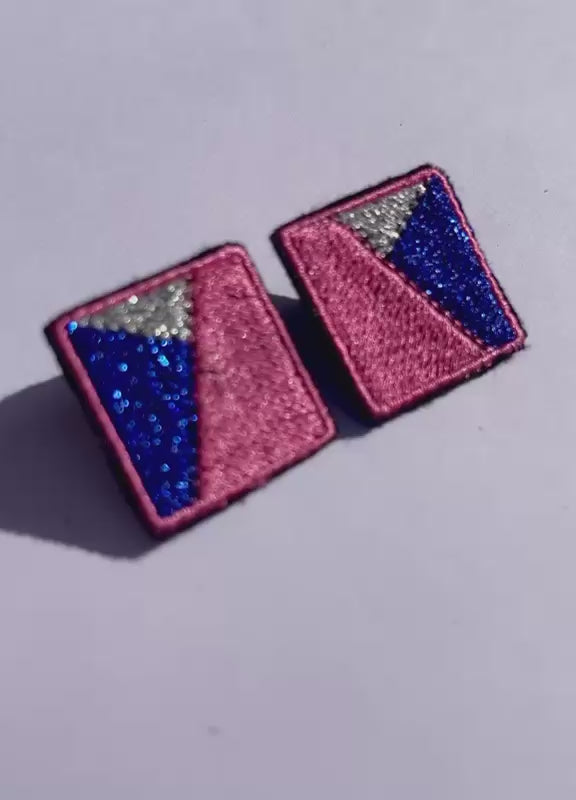 Boucles d'oreilles brodées MINI RITA, coloris Rose, bleu & argent (vidéo)